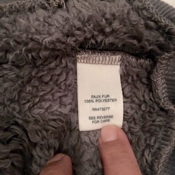 GREY FUR FLUFFY WARM HOODIE VEST FOR KIDS. - Picture 5 of 5